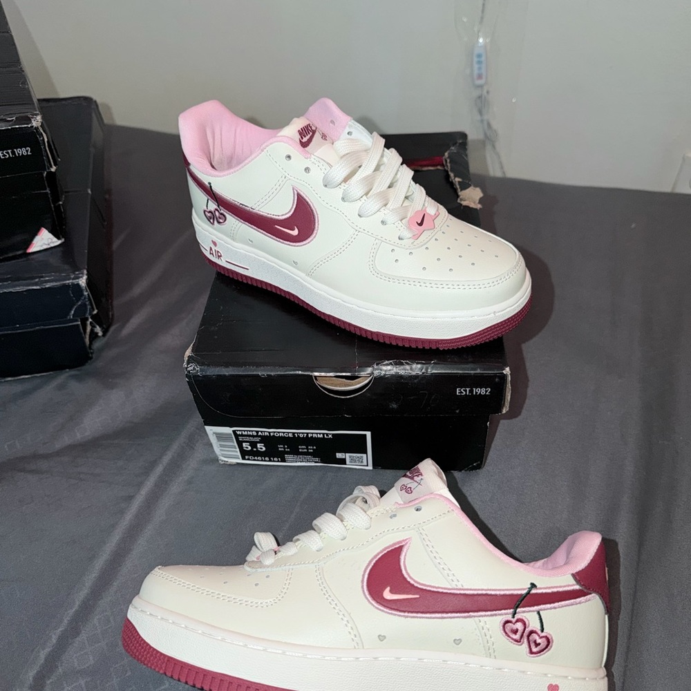 Nike 1 Low Valentine size 5.5W
